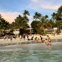 Boracay S1 Aur Beach Resort is suitable for those who do not require high room f