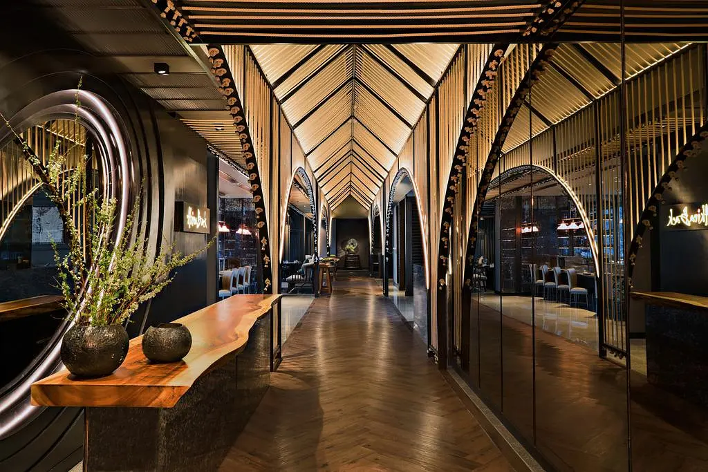 Bangkok-Featured introduction to 65 selected hotels in Bangkok, Thailand, with large high-definition pictures