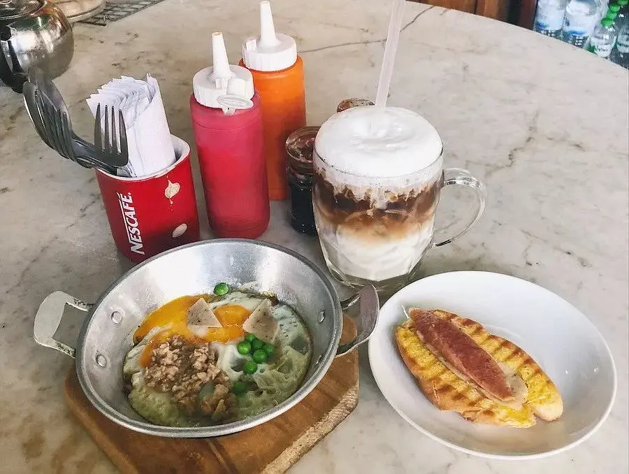 Bangkok-Bangkok's irresistible food stalls, the food here is simple and unpretentious