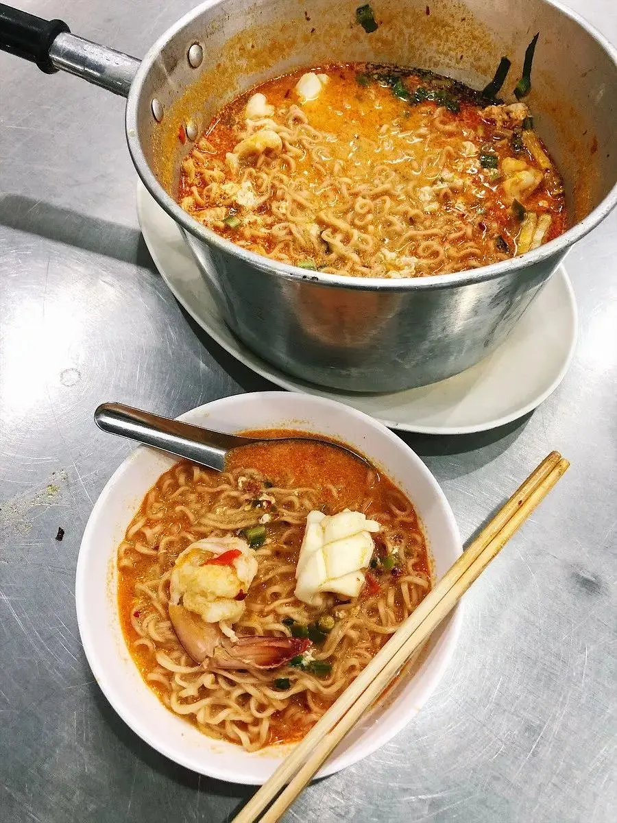 Bangkok-Bangkok's irresistible food stalls, the food here is simple and unpretentious