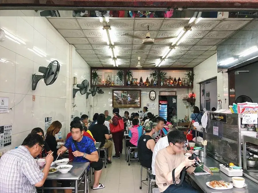 Bangkok-Bangkok's irresistible food stalls, the food here is simple and unpretentious