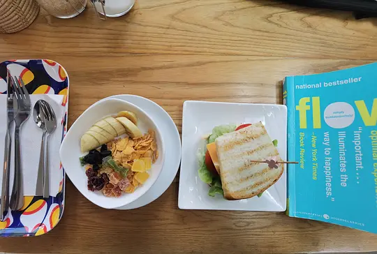 Bangkok-Eating in Bangkok, colorful food enriches the stomach and life