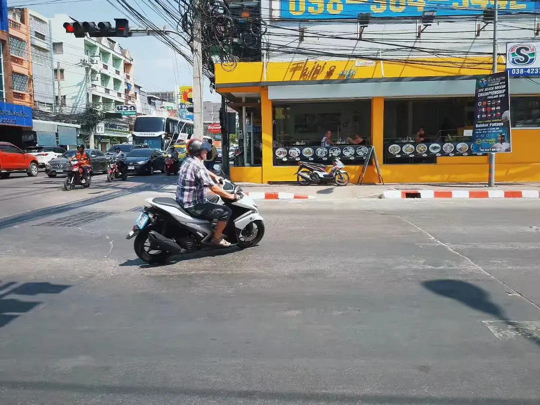 Pattaya-Pattaya, Thailand | Another face of the sexy city that never sleeps