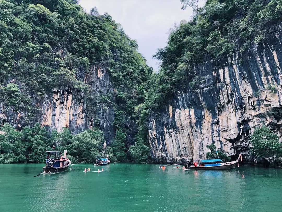 Krabi-Say goodbye to Phuket, Krabi has all the niche islands you want