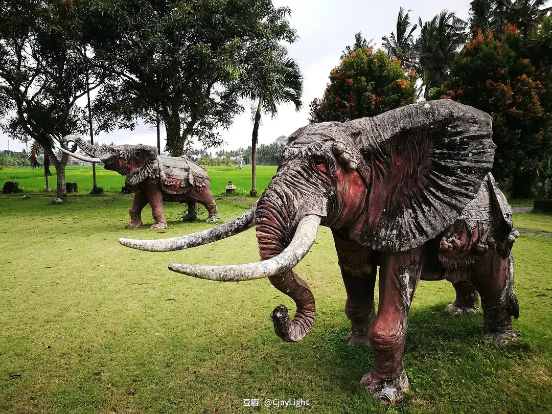 Bali-The ultimate experience of Indonesia’s active volcanoes, art and leisure in Bali