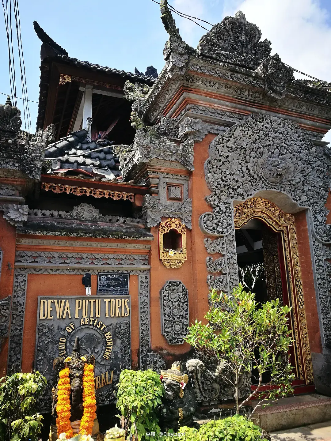 Bali-The ultimate experience of Indonesia’s active volcanoes, art and leisure in Bali