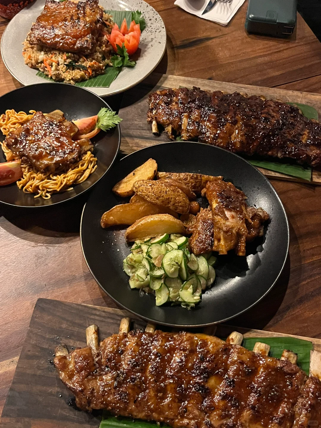 Bali-You must eat this pork chop when you go to Bali, and eat while watching the sunset