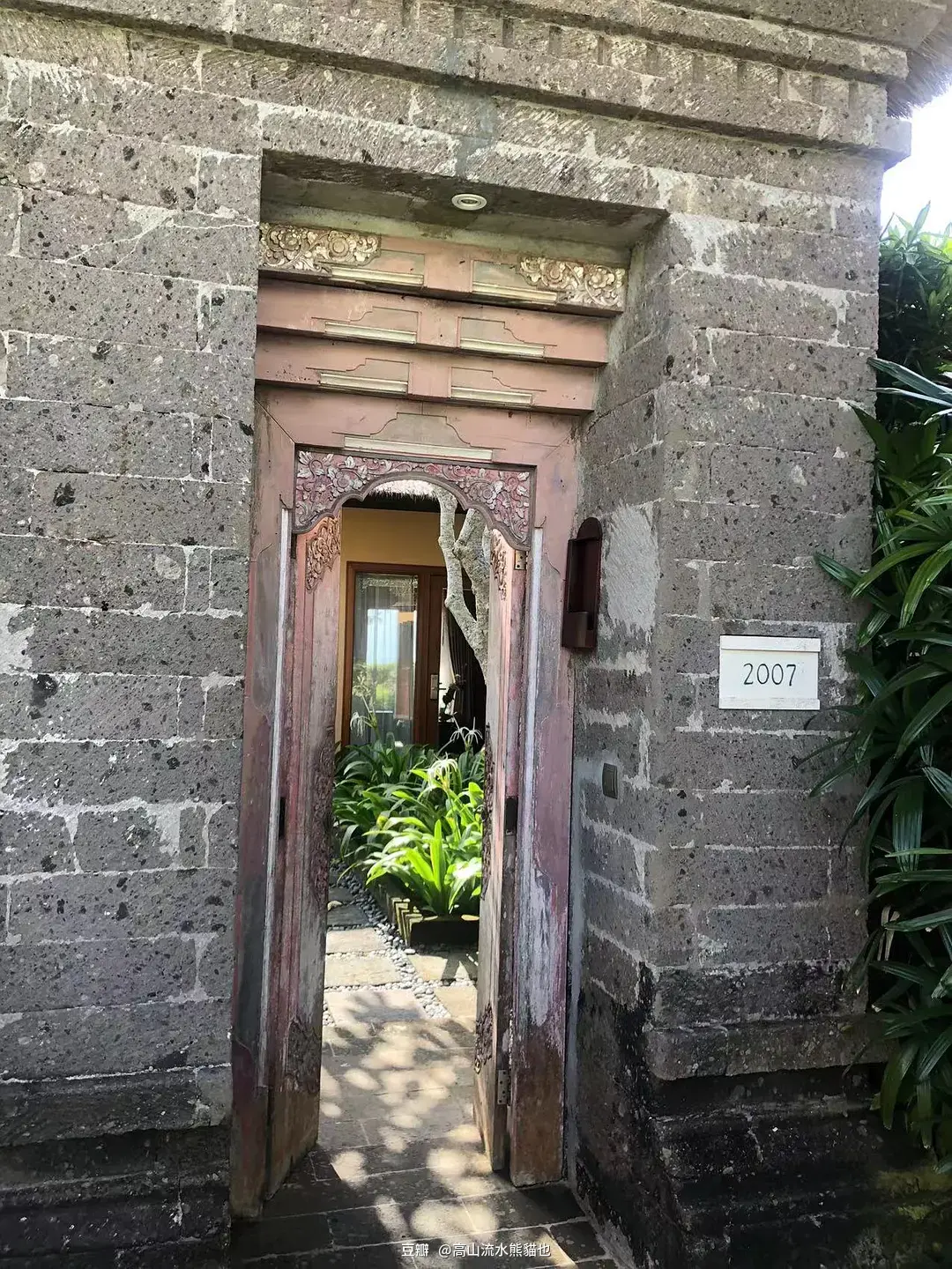Bali-Strategies for staying safe in Bali in June without hotel reservations for great food