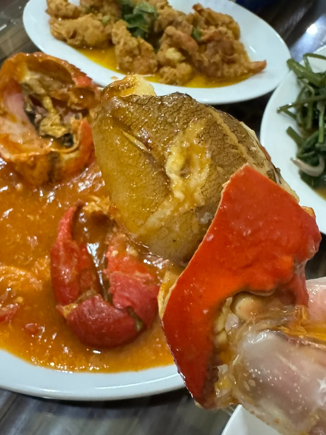 Bali-I ate giant crabs twice in three days in Bali, Indonesia. They were delicious and very delicious.
