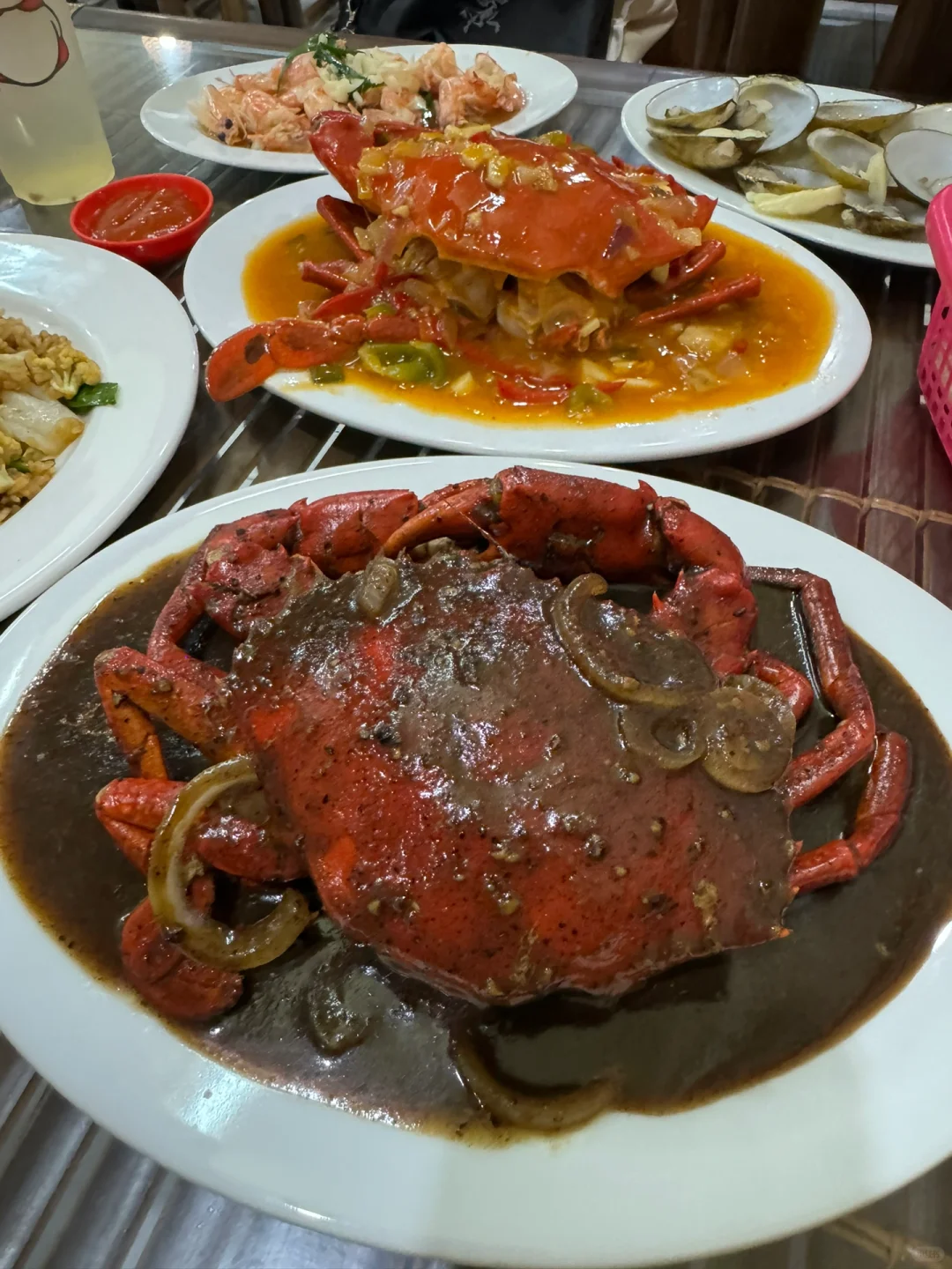 Bali-I ate giant crabs twice in three days in Bali, Indonesia. They were delicious and very delicious.