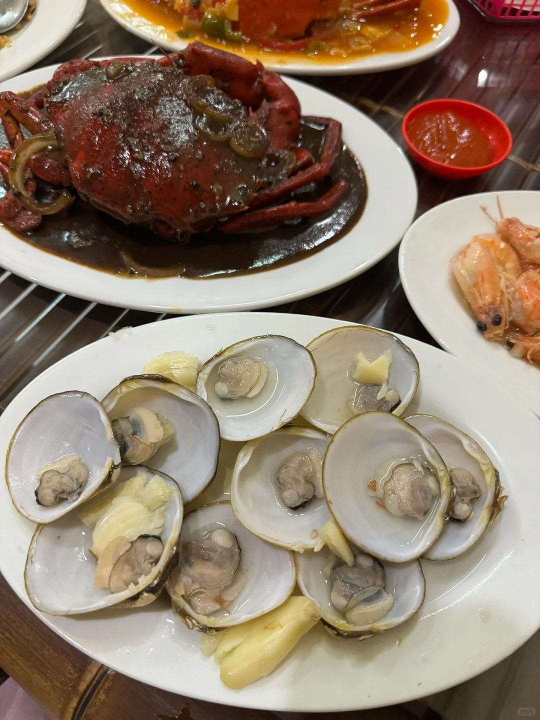 Bali-I ate giant crabs twice in three days in Bali, Indonesia. They were delicious and very delicious.
