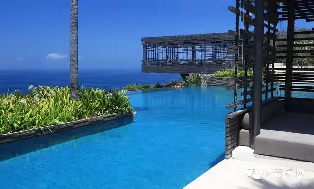 Bali-I flew to Alila Bali and slept there for 3 nights. It’s a hotel where celebrities gather to get married. It really deserves its reputation.