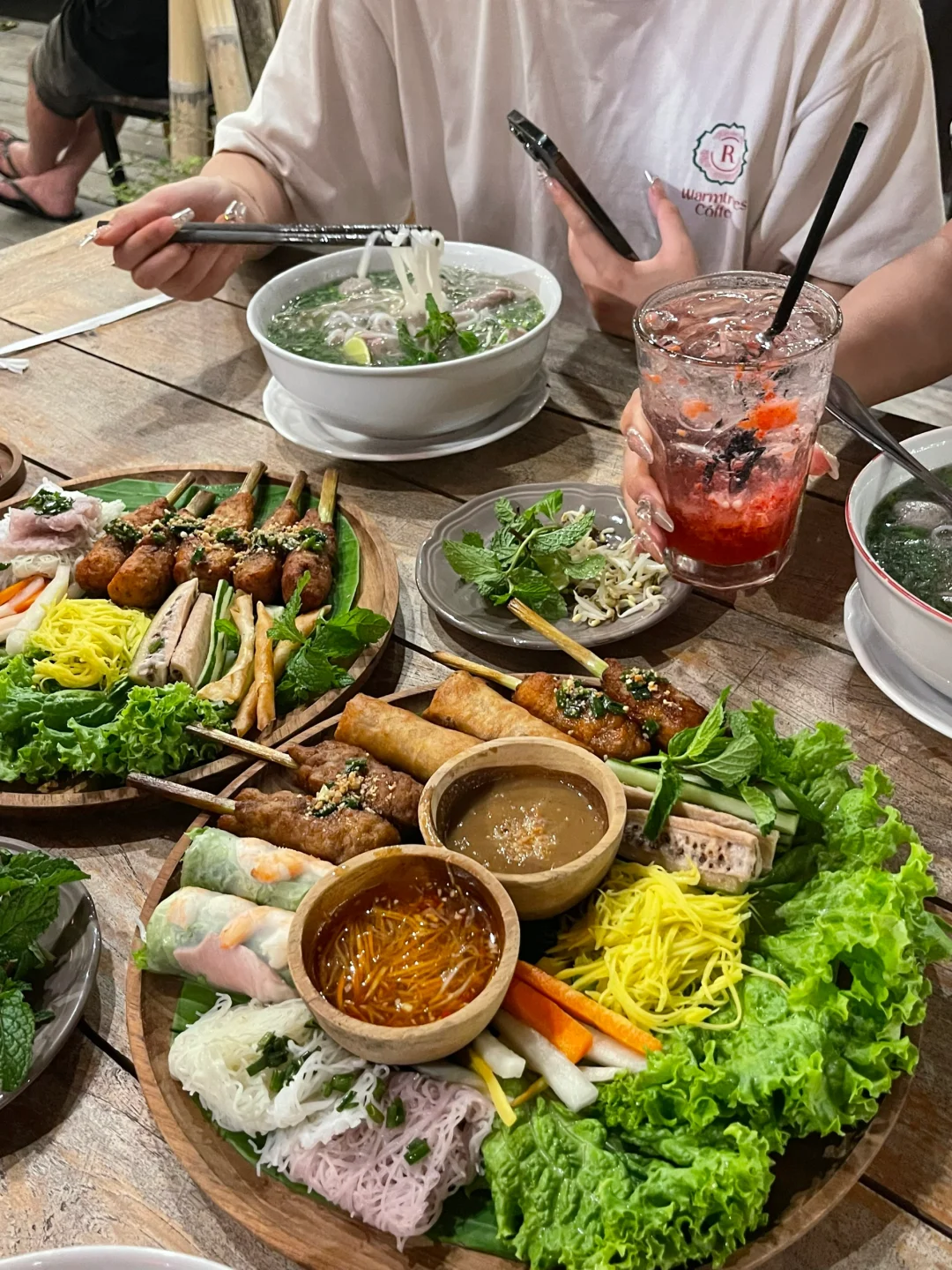 Bali-5 restaurants you must eat in Bali: Vietnamese pho, spring rolls, barbecue, cakes