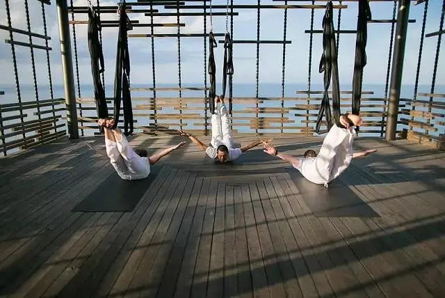 Bali-I flew to Alila Bali and slept there for 3 nights. It’s a hotel where celebrities gather to get married. It really deserves its reputation.