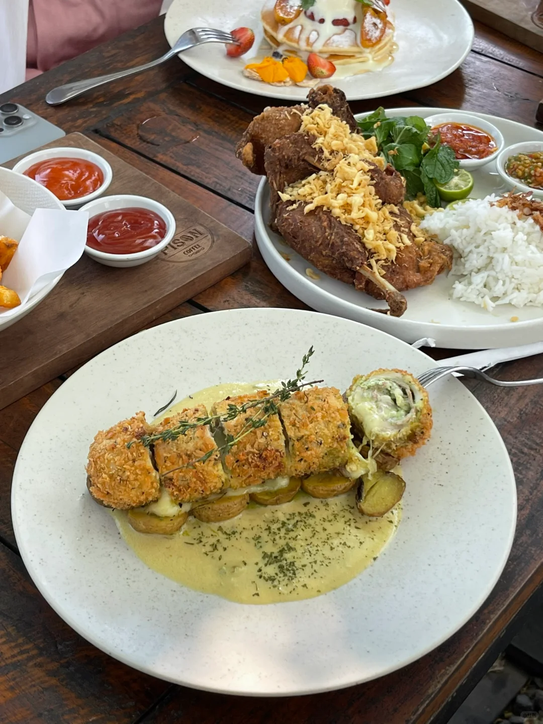 Bali-5 restaurants you must eat in Bali: Vietnamese pho, spring rolls, barbecue, cakes