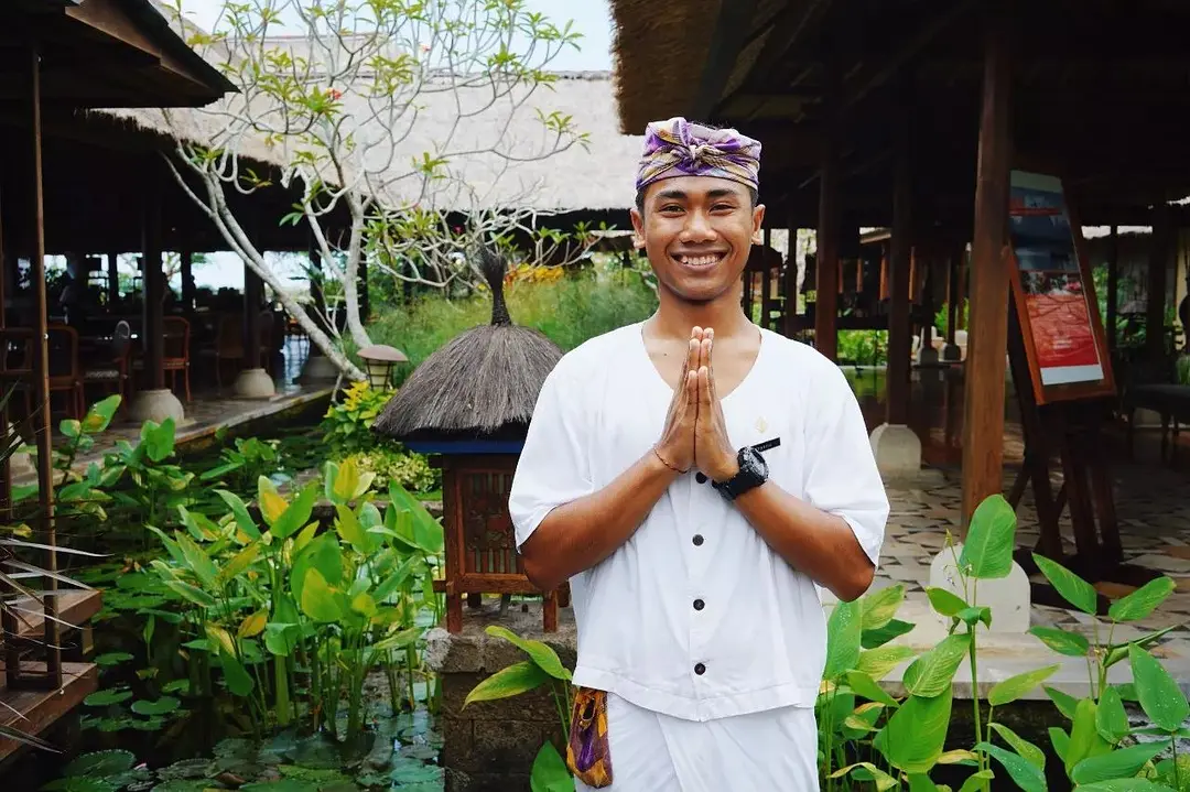 Bali-In Bali, I plant rice, surf, go to the SPA, and sleep until I wake up naturally every day.