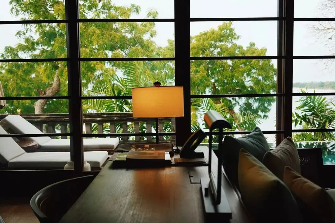Bali-In Bali, I plant rice, surf, go to the SPA, and sleep until I wake up naturally every day.