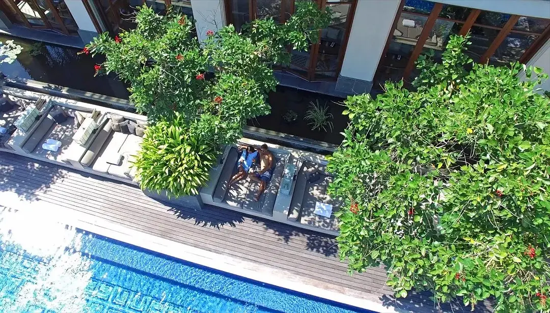 Bali-In Bali, I plant rice, surf, go to the SPA, and sleep until I wake up naturally every day.