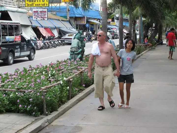 Pattaya-"Sex City" and "Paradise for Pleasure Seekers" Pattaya, how to have a climax in nightlife?