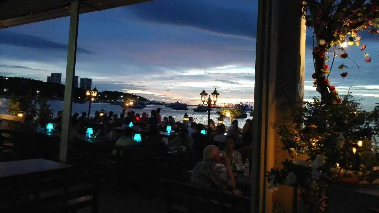 Pattaya-Why is Pattaya called a man’s paradise? How rich is its nightlife? Rent a wife to tell you