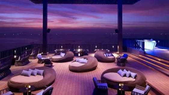 Pattaya-Why is Pattaya called a man’s paradise? How rich is its nightlife? Rent a wife to tell you