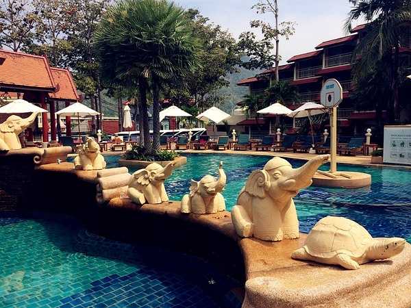 Phuket-Chanalai Flower Resort Phuket is a few minutes walk to Kata Beach