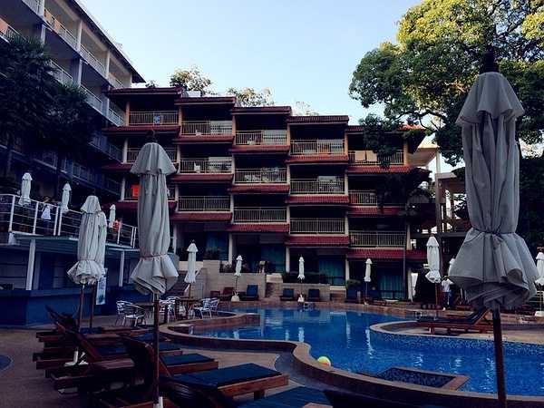 Phuket-Chanalai Flower Resort Phuket is a few minutes walk to Kata Beach