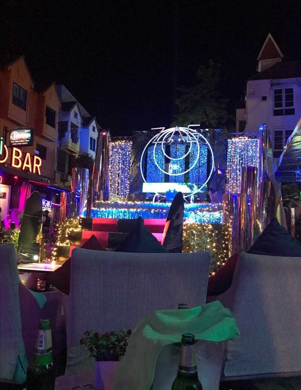 Phuket-Ding dong✨Your Phuket Island?? Please sign for the club disco guide