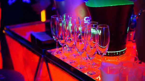 Bangkok-Recommended nightclubs in Phuket to indulge your body and soul together