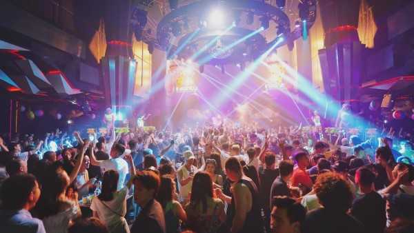 Bangkok-Recommended nightclubs in Phuket to indulge your body and soul together