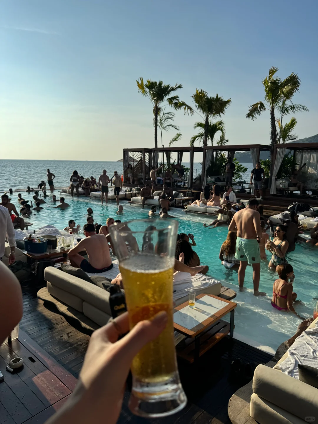 Phuket-Yona, Phuket｜You need a bikini dance on a sea yacht in your life