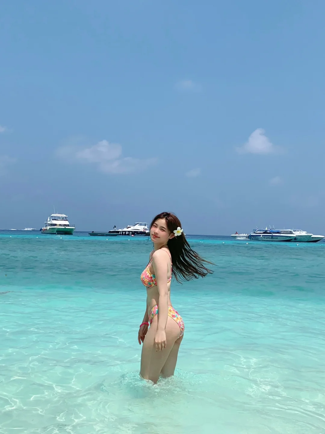 Phuket-The Bikini Yacht on Milan Island in Phuket is full of the freedom of the sea!