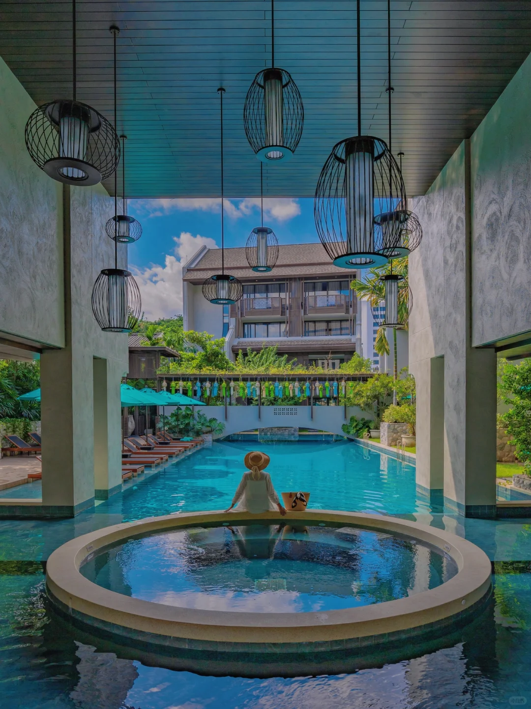 Chiang Mai-Fall in love with Chiang Mai | Coconut Grove Market, Tha Pae Gate, Waroro Market, Anushan Night Market, Chiang Rai