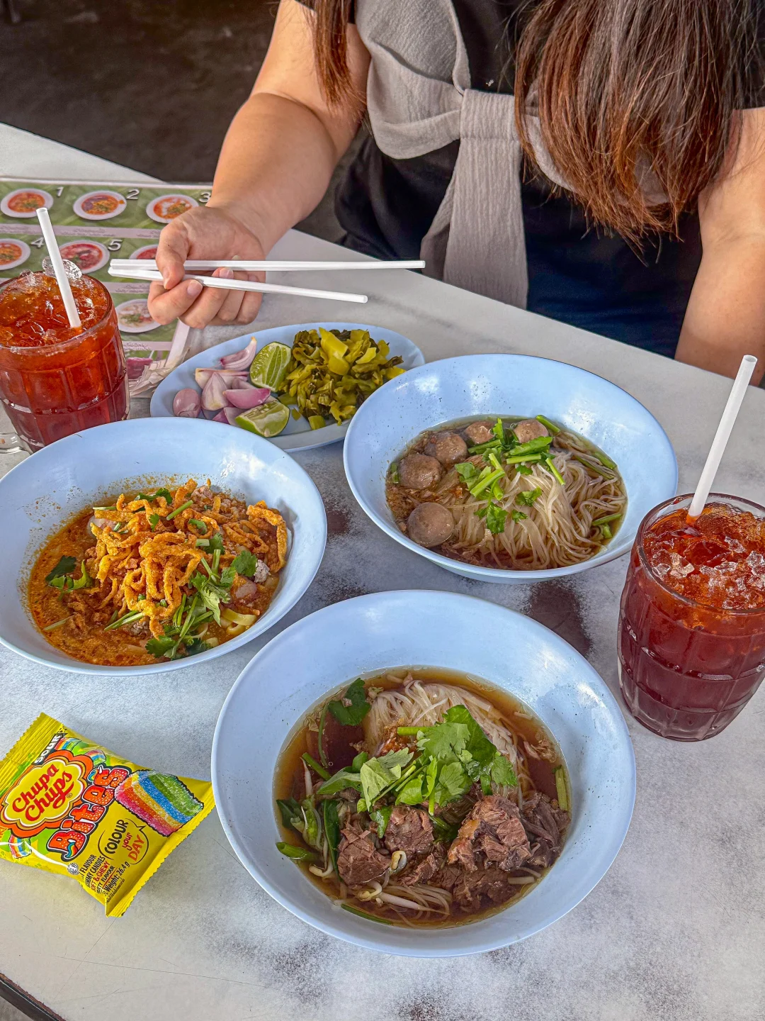 Chiang Mai-Chiang Mai food: nai to congee shop, ongtong, We la dee cafe & restaurant (Michelin), chef den seafood