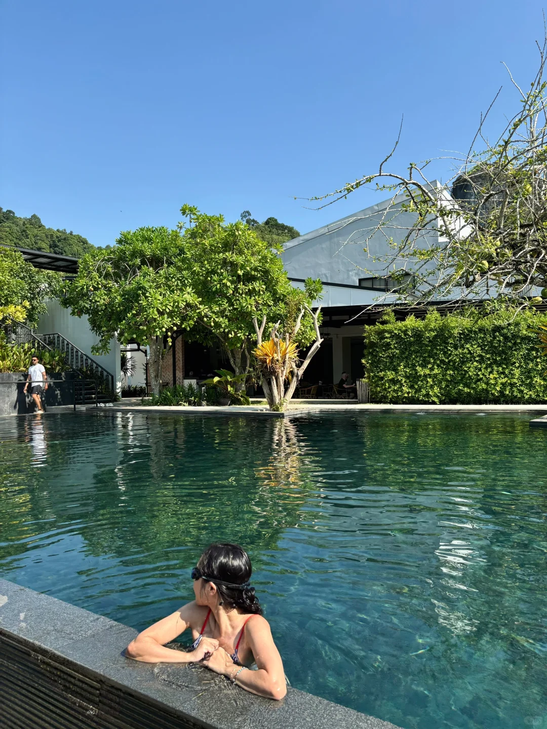 Krabi-Watch the sunrise over the mountains at Anana Ecological Resort in Krabi?