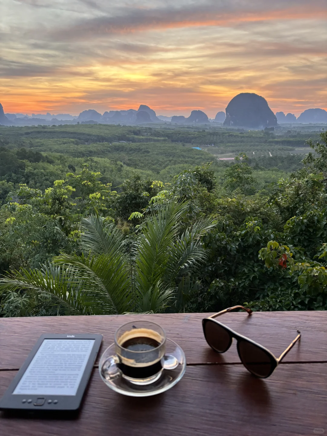 Krabi-Watch the sunrise over the mountains at Anana Ecological Resort in Krabi?