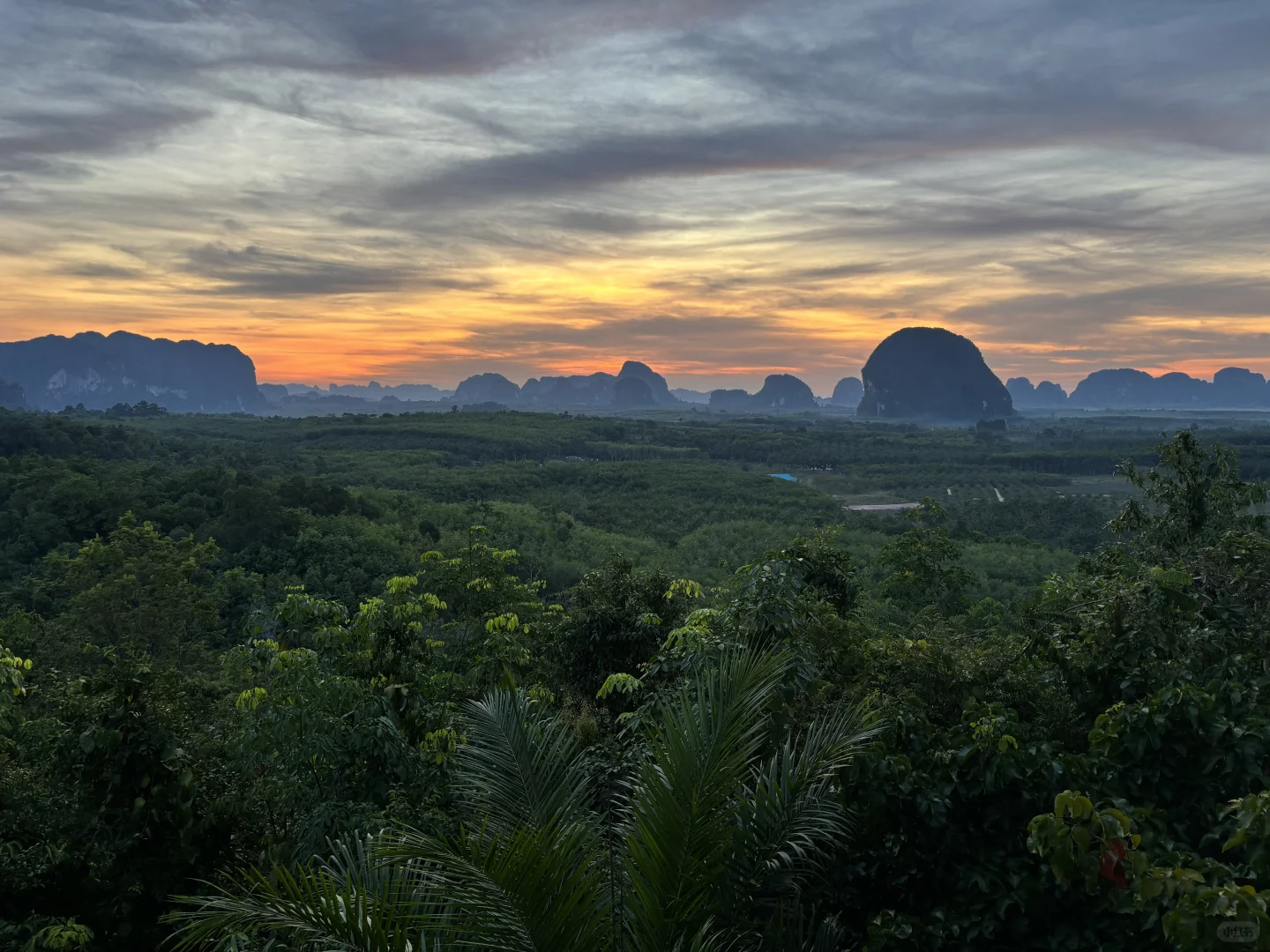 Krabi-Watch the sunrise over the mountains at Anana Ecological Resort in Krabi?
