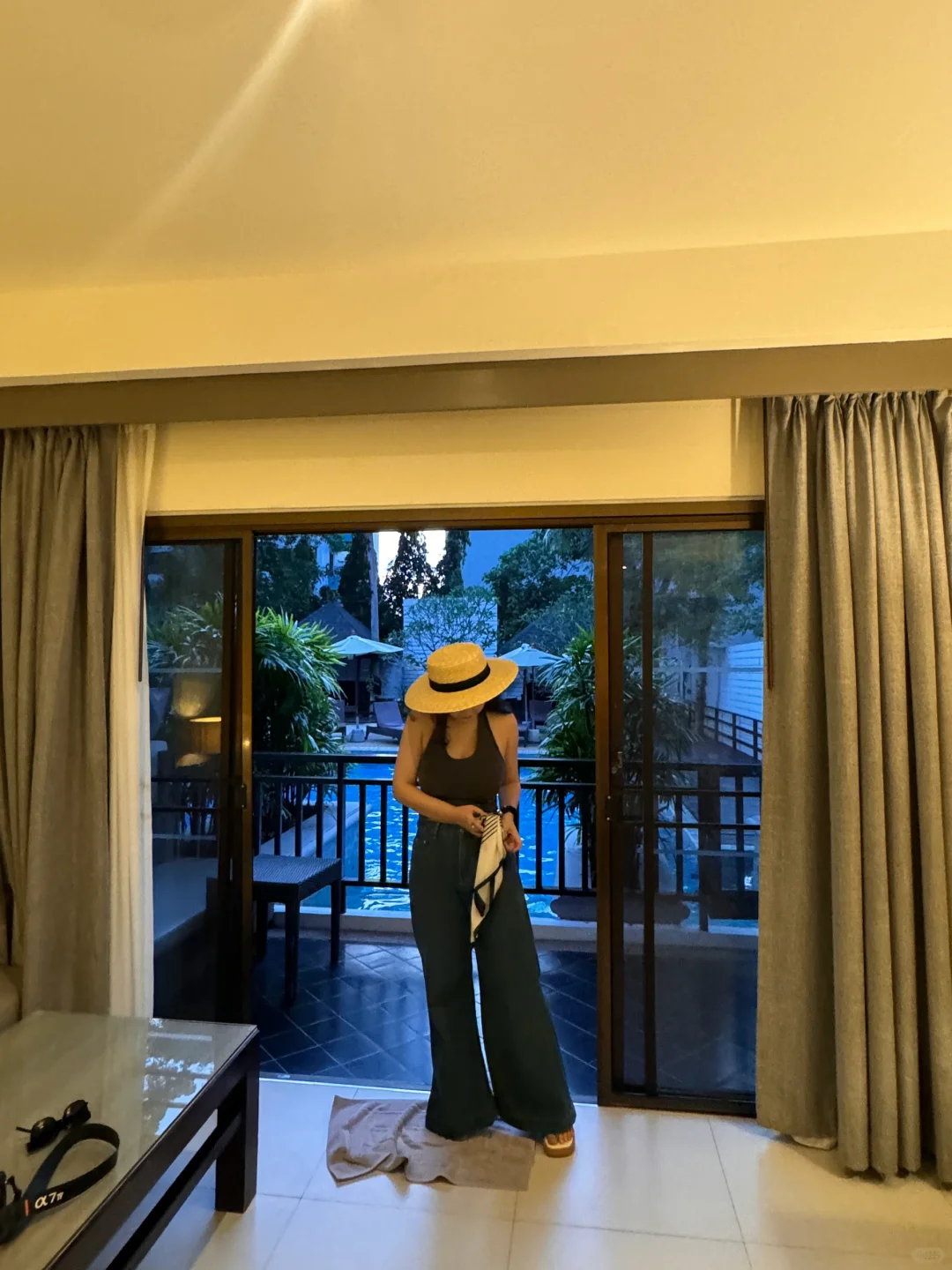 Krabi-La Playa Resort is less than $20 ? delicious Kodam Kitchen is a two-minute walk away