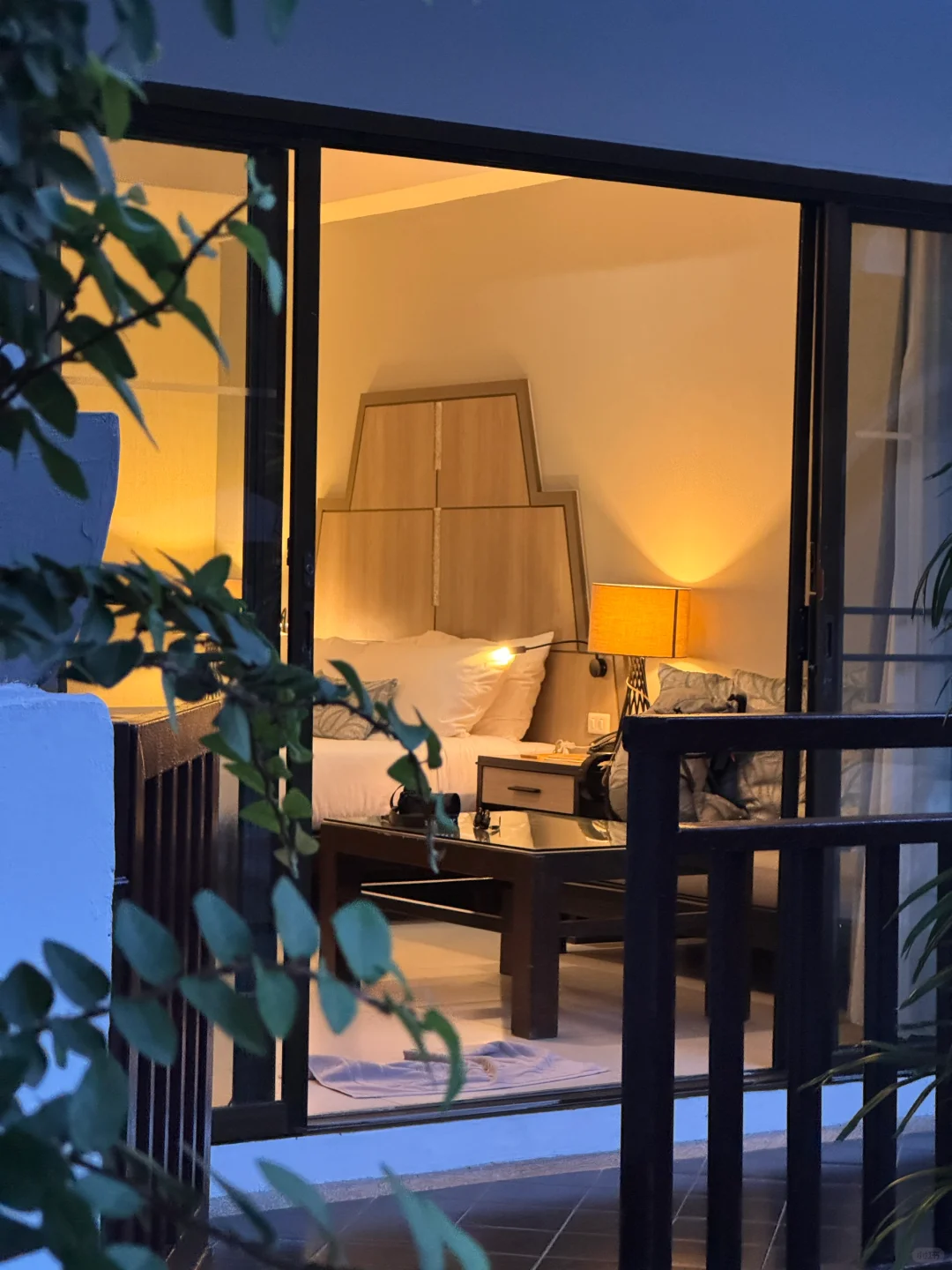 Krabi-La Playa Resort is less than $20 ? delicious Kodam Kitchen is a two-minute walk away