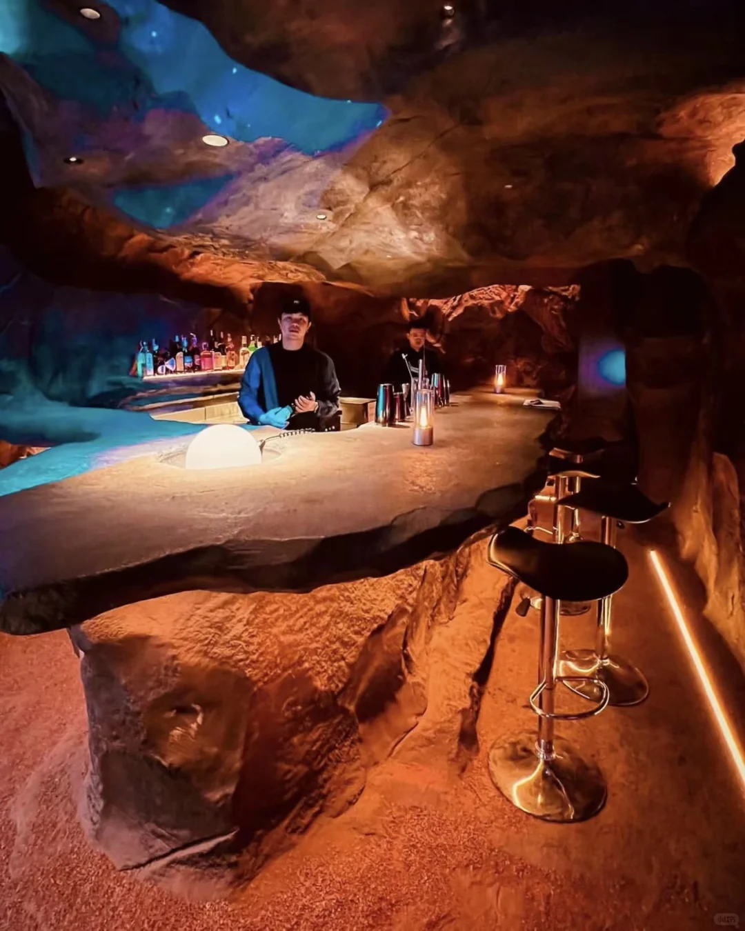 Chiang Mai-The hottest rock bar cocktail bar in Chiang Mai, Thailand?Something On Mars