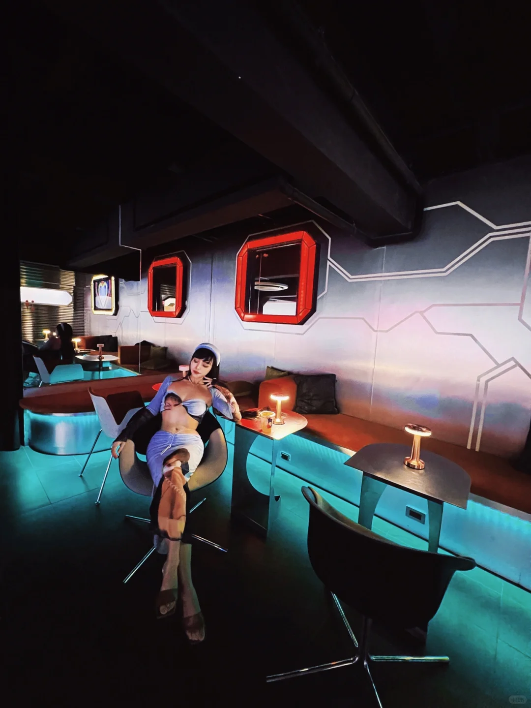 Chiang Mai-The hottest rock bar cocktail bar in Chiang Mai, Thailand?Something On Mars