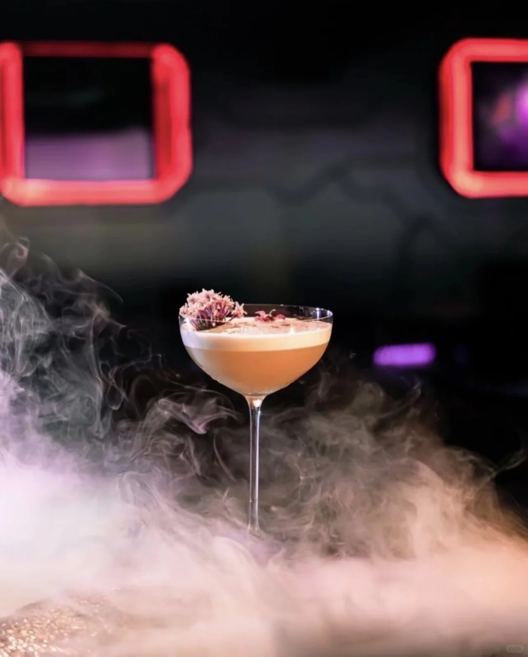 Chiang Mai-The hottest rock bar cocktail bar in Chiang Mai, Thailand?Something On Mars