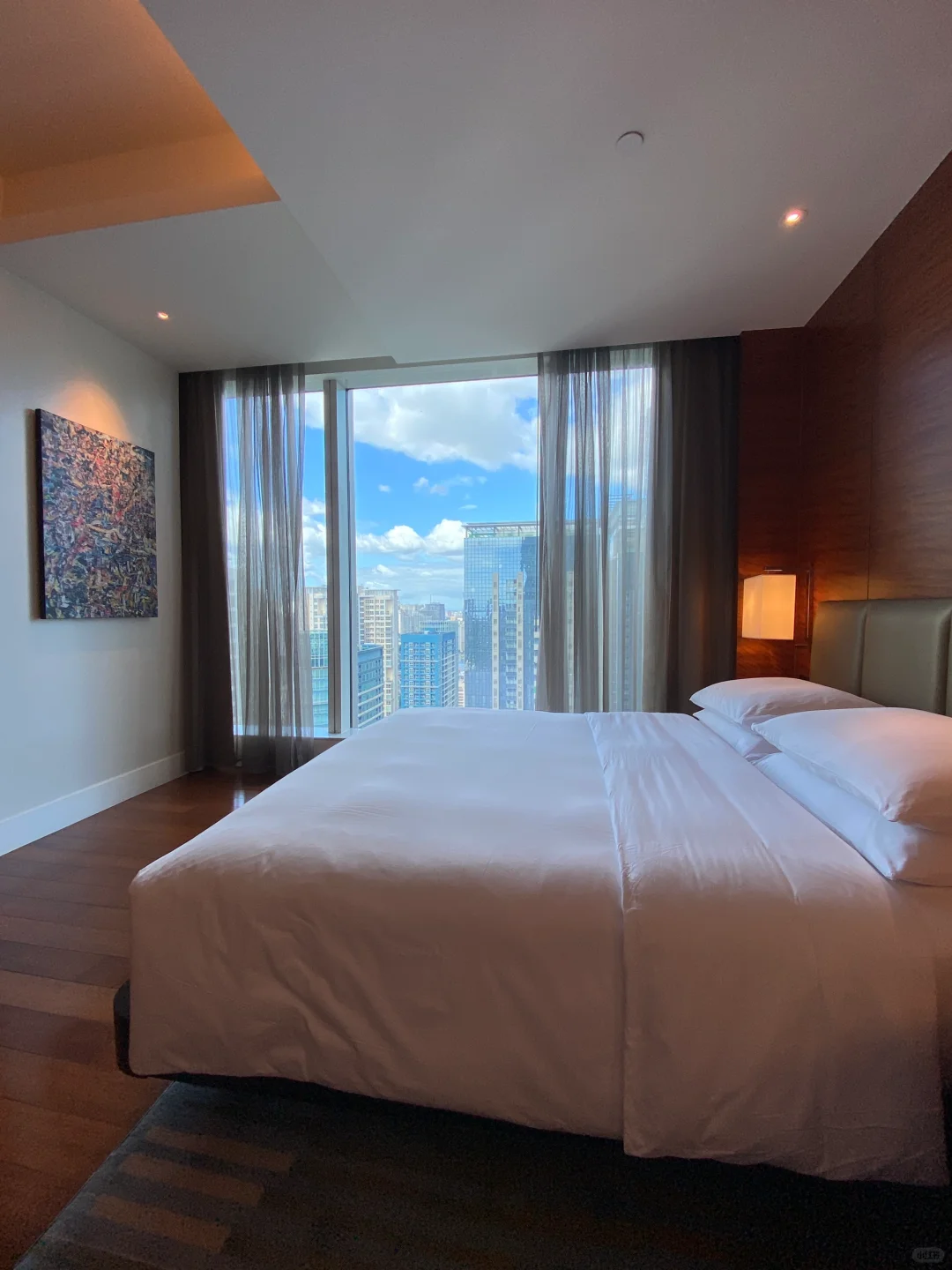 Manila/Luzon-Grand Hyatt Hotel at BGC, The room is relatively large and very comfortable