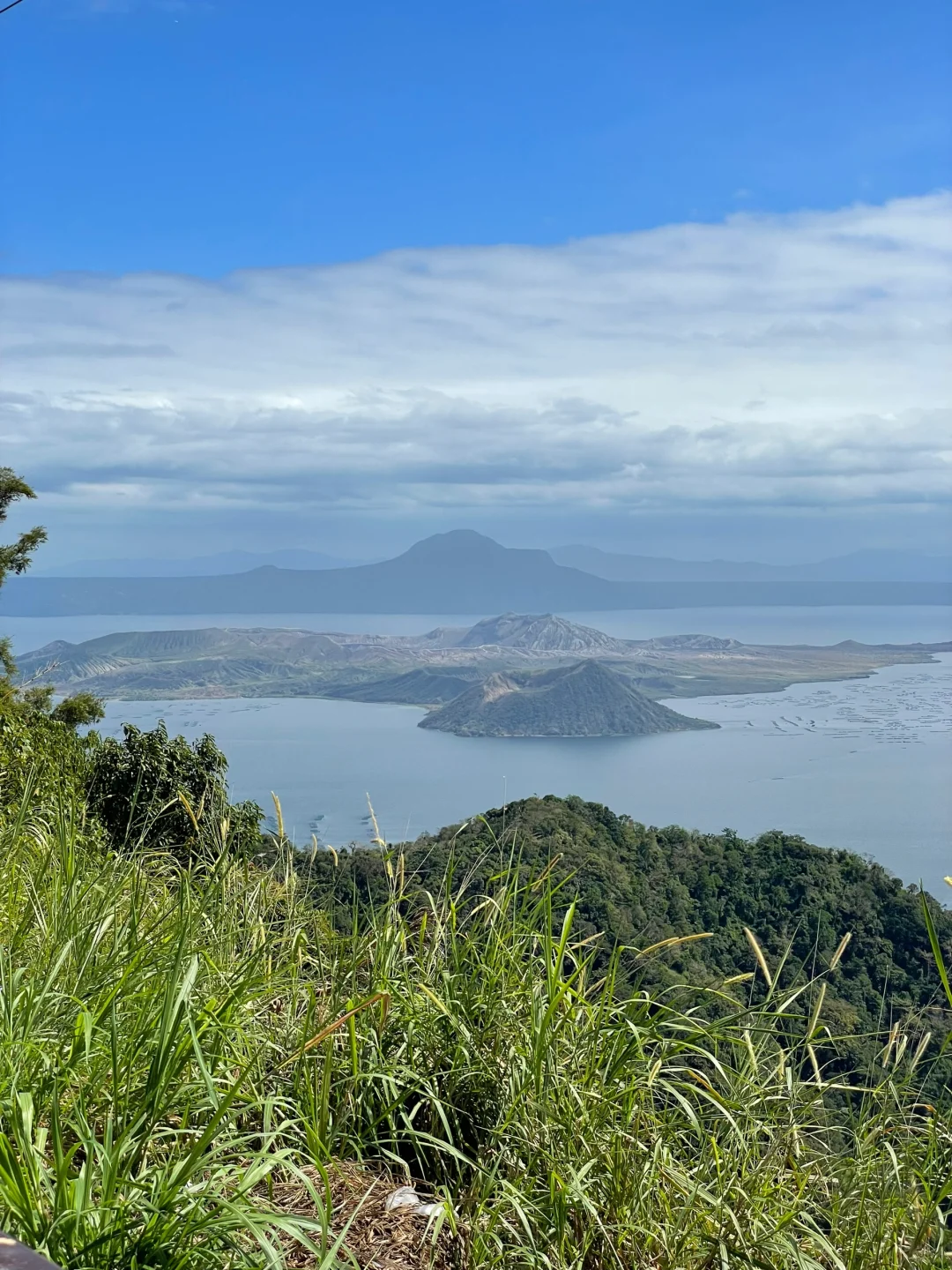 Manila/Luzon-??Manila 4 days and 3 nights free travel itinerary, Balay Dako by Antonio’s restaurant offers a view of the world’s smallest volcano