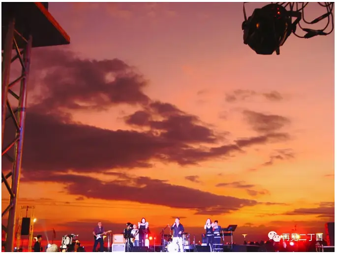 Manila/Luzon-Go to Manila Bay to watch the most beautiful sunset. Do you know how to take the best photos?