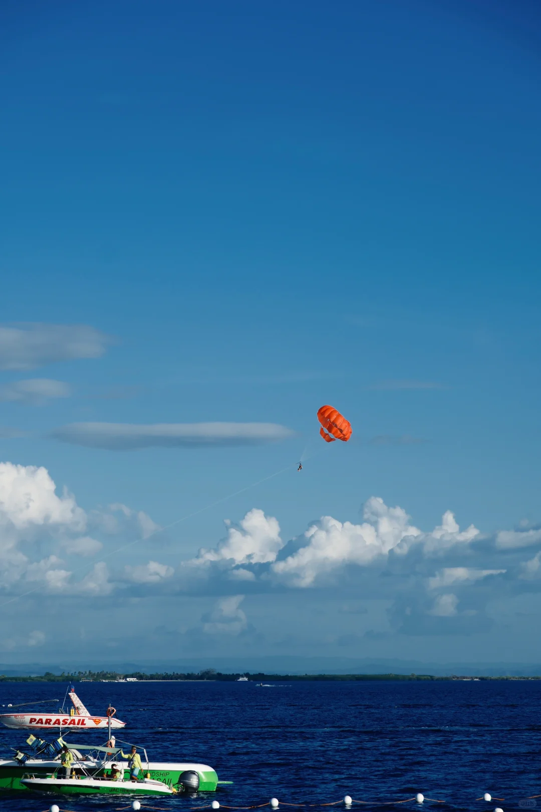 Cebu-Restaurants on Mactan Island in Cebu, Buko Seaside bar and Restaurant seafood cuisine