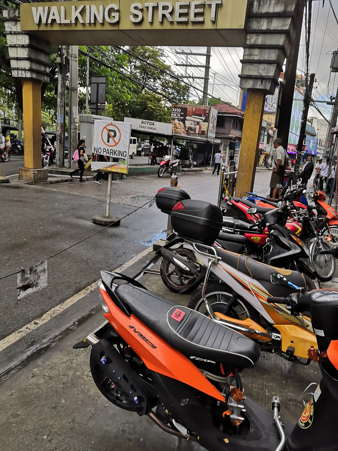 Clark/Angel City-Surfing trip in Siargao, Philippines, passing by the Walking Street red light district in Angeles City