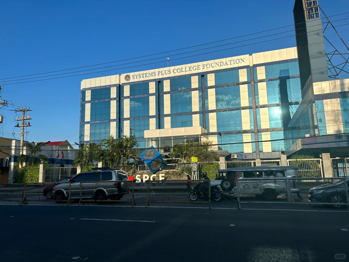 Clark/Angel City-Pedestrian Street: Walk about 8 kilometers to Clark Angel City, a paradise for men at night.