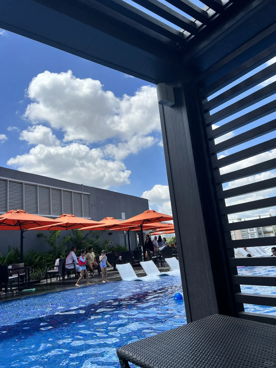 Clark/Angel City-Accor card Swissôtel Clark Philippines Hotel in Angeles City, heated infinity pool