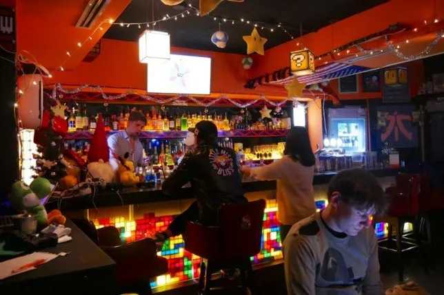 Seoul-Hongdae Pub Recommendation in Seoul: Let Koreans take you Pub Crawl to Hongdae bars and experience the unique Seoul nightlife!